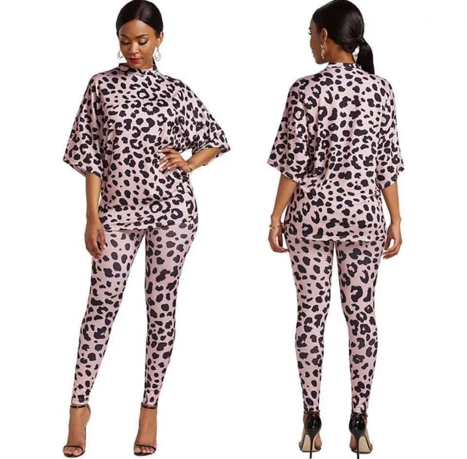 Plush cheetah set